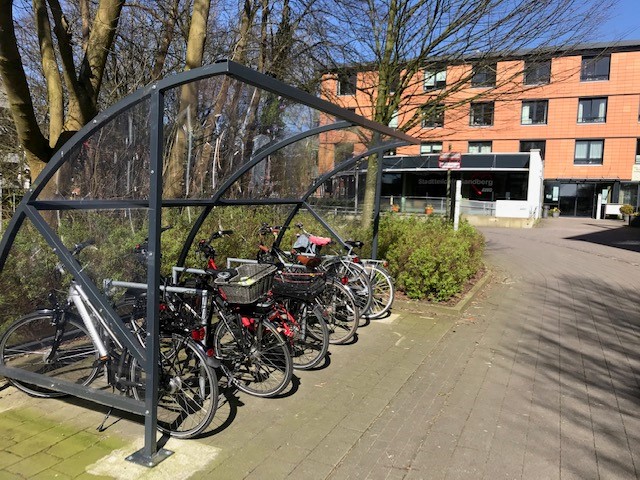 Wetterfeste Fahrradständer an der AWO Einrichtung am Sandberg